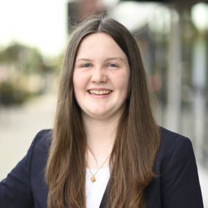 Anna Dixon